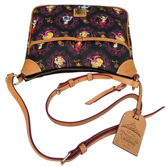Disney Dooney & Bourke Limited Edition 2017 Half Marathon Princess Shoulder Bag - Picture 12 of 17